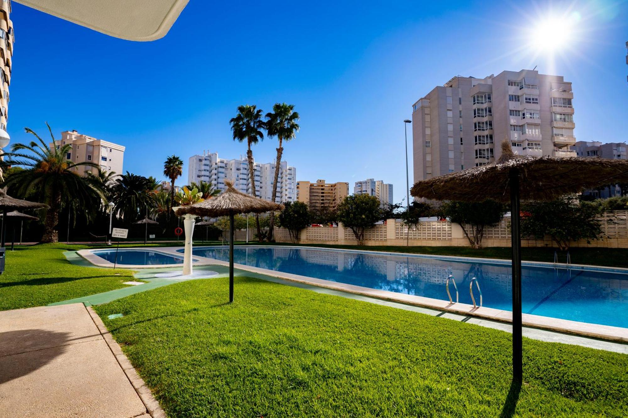 Apartamento Faro Blanco Alicante Luaran gambar