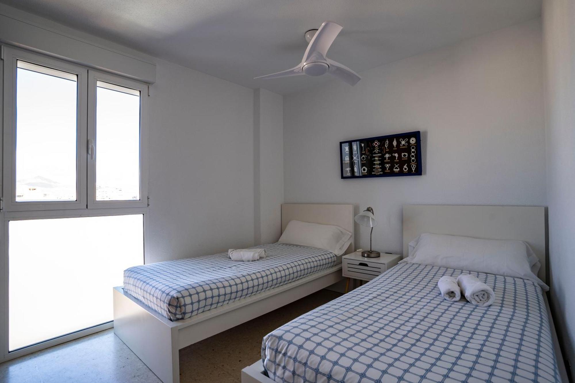 Apartamento Faro Blanco Alicante Luaran gambar
